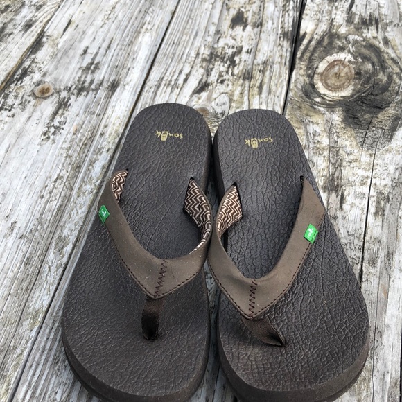 Sanuk Shoes - Sanuk flip flops